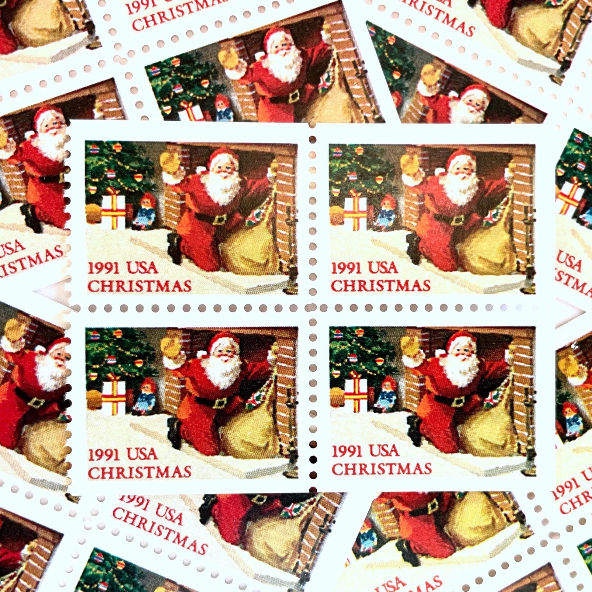 Image of 1991 Contemporary Christmas “Santa in Fireplace” 29-cent mail stamps. Scott #2584. Stamp Themes: Santa Claus, Christmas, Xmas, Hearth. Red/multicolored postage stamp.