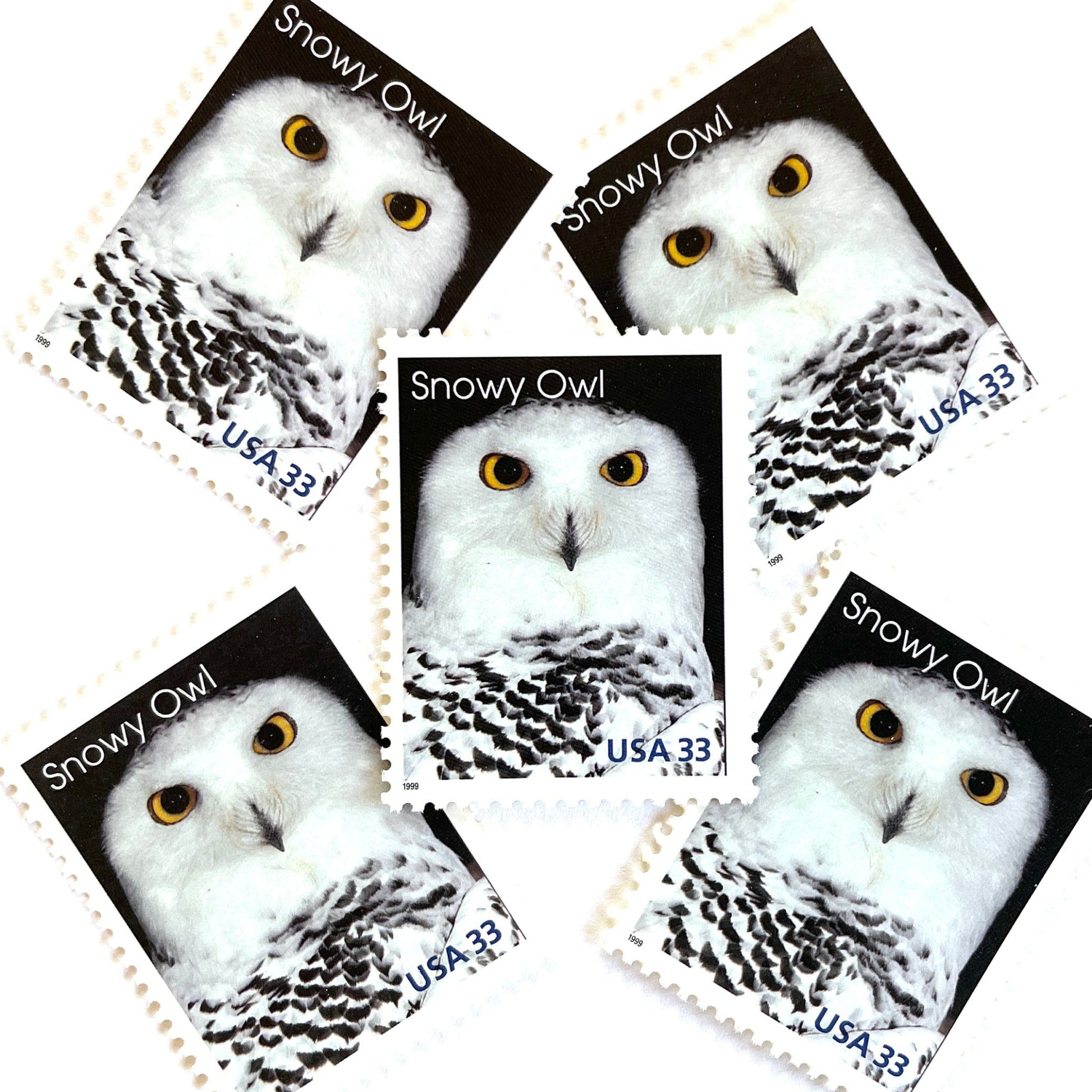 Image of 1999 Arctic Animals “Snowy Owl” 33-cent stamps. Scott #3290. Stamp Themes: Christmas, Owl, Birds of Prey, Snow, Alaska. Black and White postage stamp.