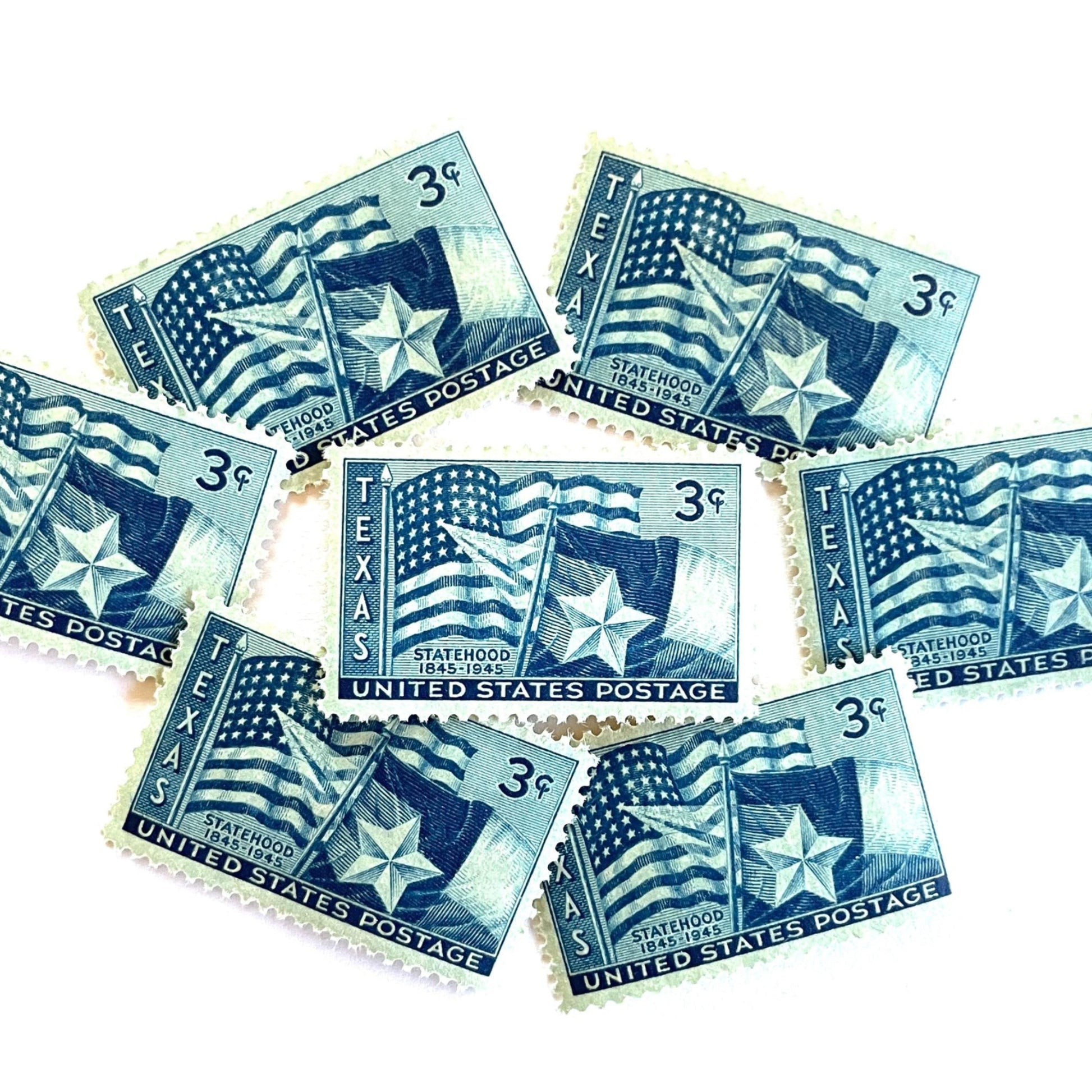 Image of 1945 Texas Statehood 3-cent dark blue postage stamps. Scott #938. Stamp themes: Texas, Lone Star State, Texas flag, U.S. flag, patriotic, statehood centennial, American history.