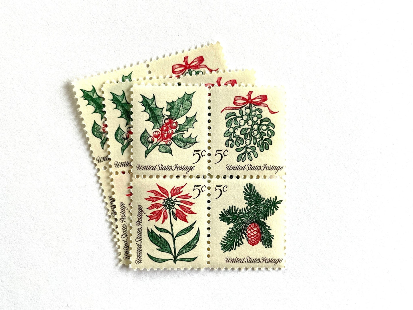 Vintage Unused Christmas Issue Stamp Set of 4 (Holiday, Mistletoe, Holly, Poinsettia, Evergreen, Se - Tenant) USPS Postage 5c ea/20c per set - Heritage Post House